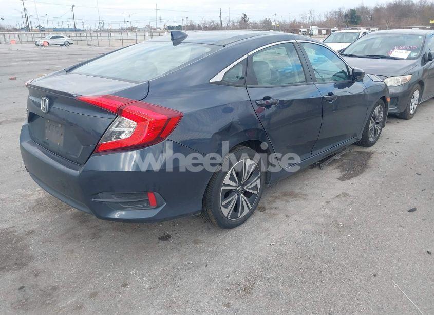 Photo 4 of 2017 Honda Civic EX-T (VIN 19XFC1F31HE010631)