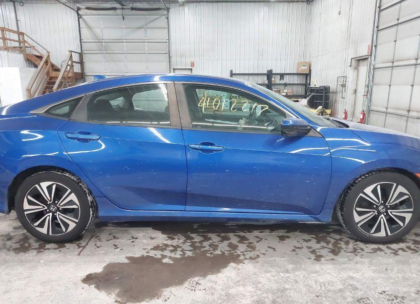 Photo 14 of 2017 Honda Civic EX-T (VIN 19XFC1F31HE013609)