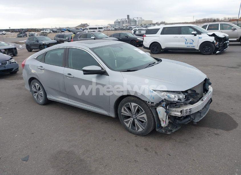 2017 Honda Civic EX-T (VIN 19XFC1F31HE025419) main photo