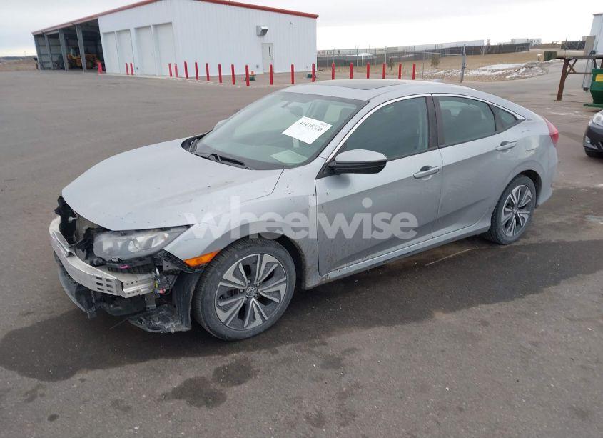 Photo 2 of 2017 Honda Civic EX-T (VIN 19XFC1F31HE025419)