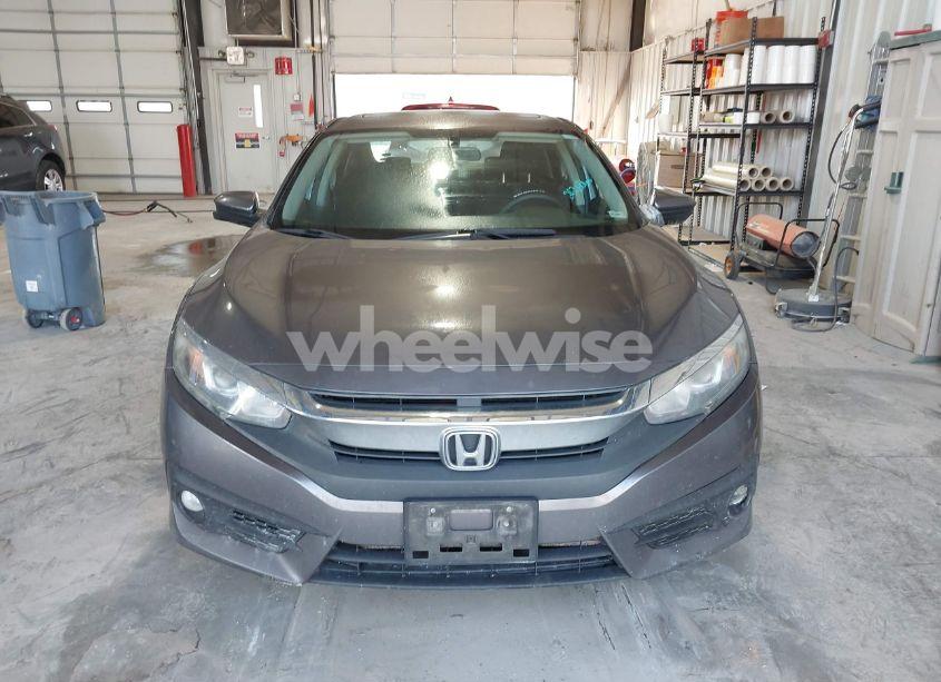 Photo 12 of 2017 Honda Civic EX-T (VIN 19XFC1F31HE027574)