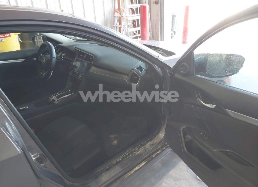 Photo 5 of 2017 Honda Civic EX-T (VIN 19XFC1F31HE027574)