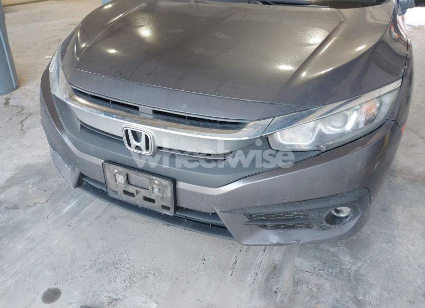 Photo 6 of 2017 Honda Civic EX-T (VIN 19XFC1F31HE027574)