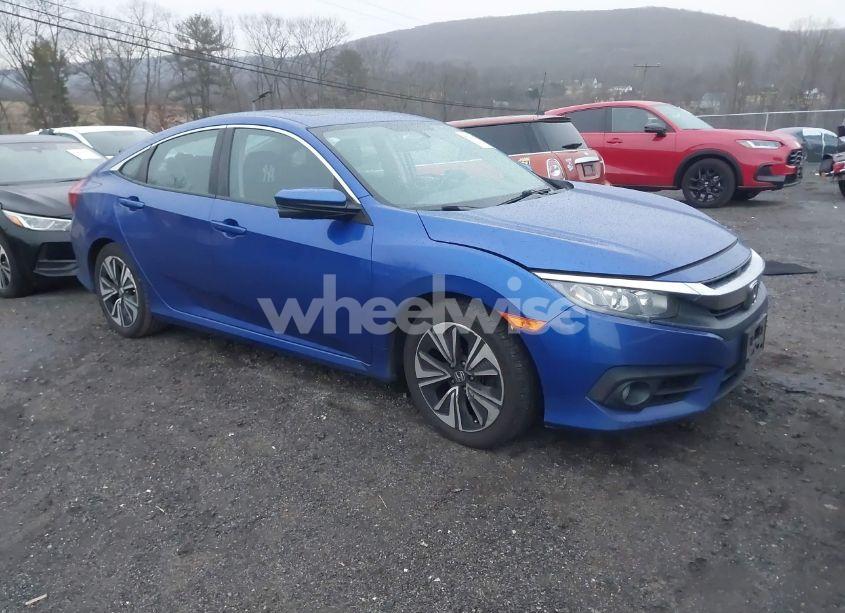 2017 Honda Civic EX-T (VIN 19XFC1F31HE202566) main photo