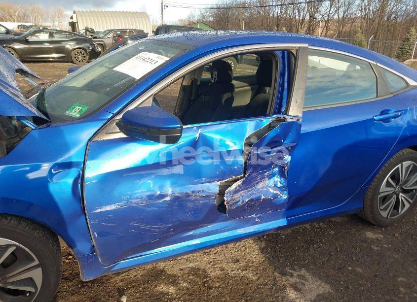 Photo 6 of 2017 Honda Civic EX-T (VIN 19XFC1F31HE202566)