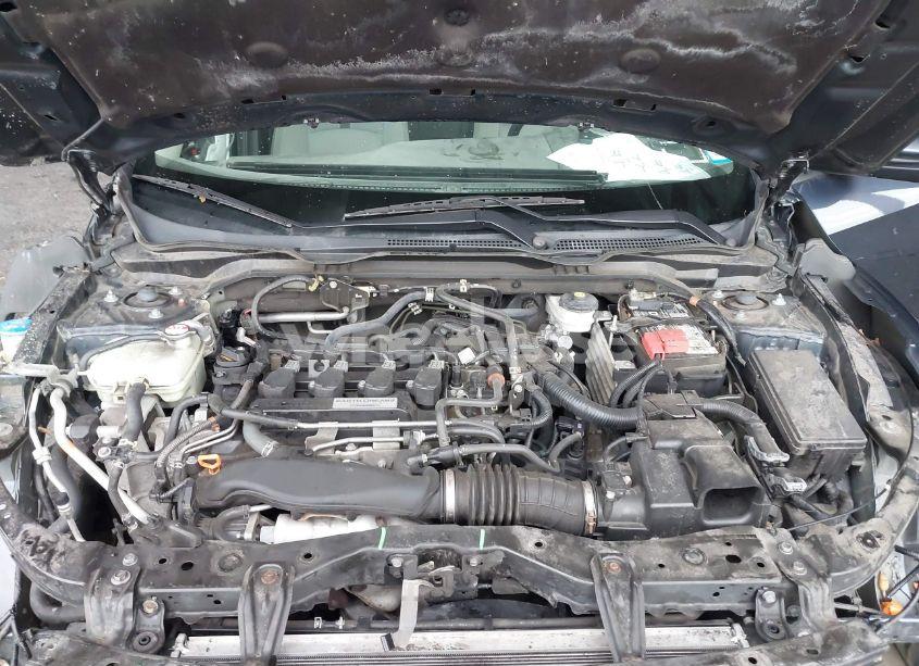 Photo 10 of 2018 Honda Civic EX-T (VIN 19XFC1F31JE201357)