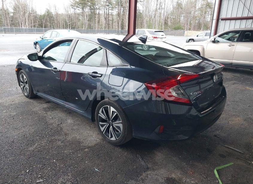 Photo 3 of 2018 Honda Civic EX-T (VIN 19XFC1F31JE201357)