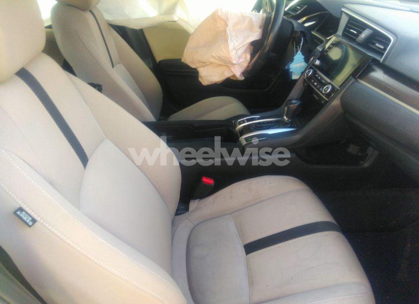 Photo 5 of 2019 Honda Civic EX (VIN 19XFC1F31KE002214)