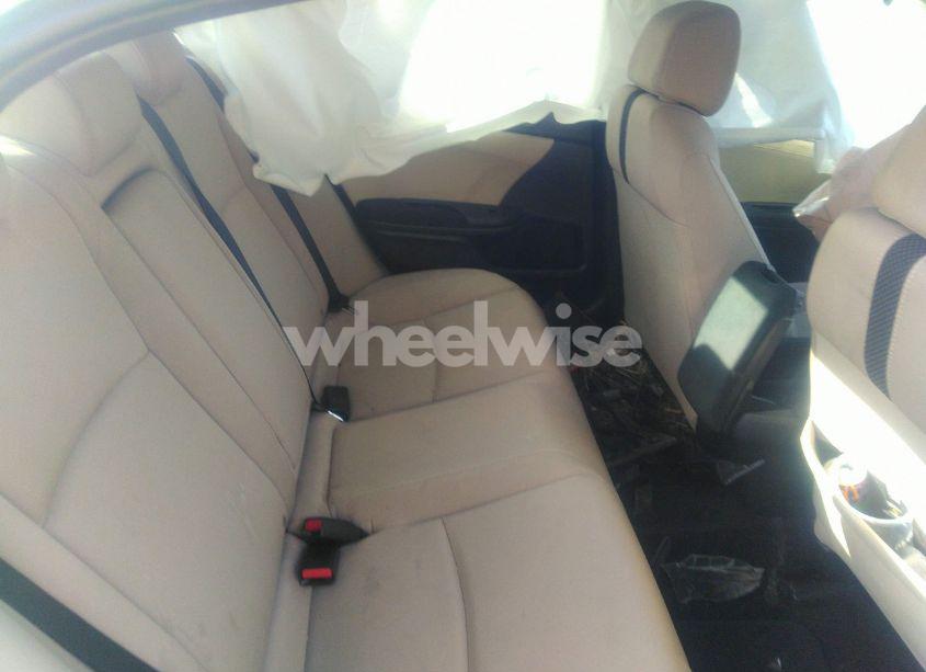 Photo 8 of 2019 Honda Civic EX (VIN 19XFC1F31KE002214)