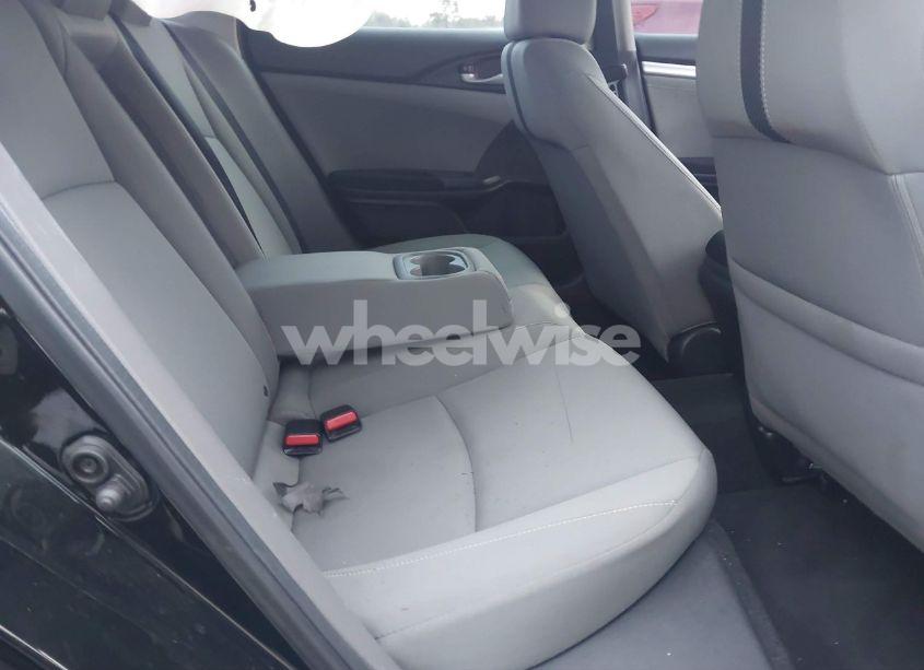 Photo 8 of 2019 Honda Civic EX (VIN 19XFC1F31KE003489)