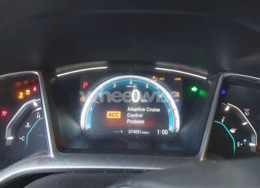 Photo 7 of 2019 Honda Civic EX (VIN 19XFC1F31KE020180)