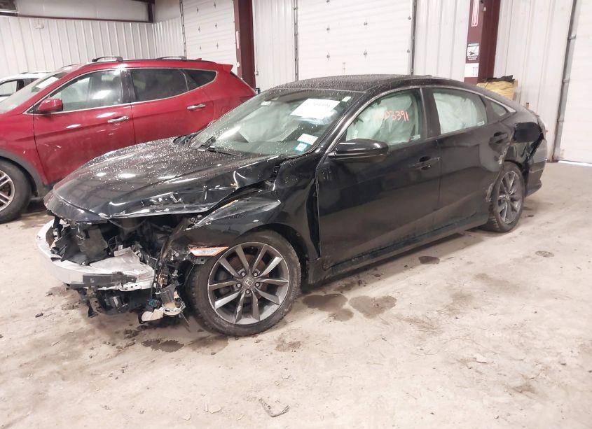 Photo 2 of 2019 Honda Civic EX (VIN 19XFC1F31KE200615)