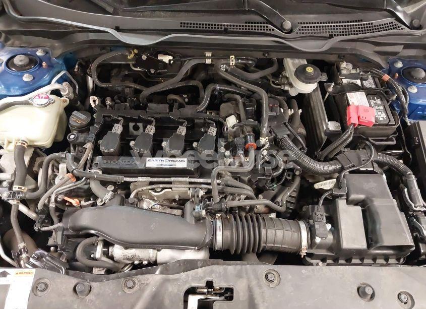 Photo 10 of 2019 Honda Civic EX (VIN 19XFC1F31KE202770)