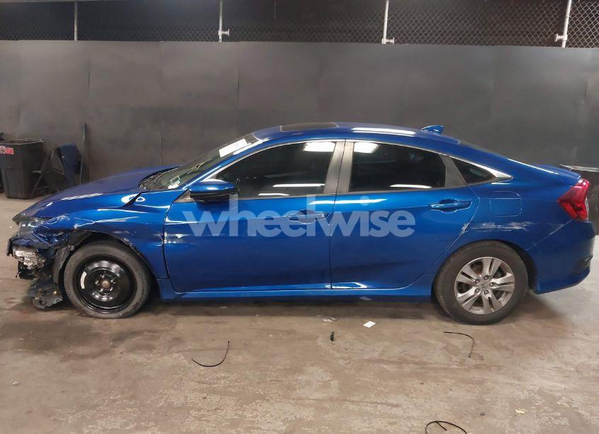 Photo 14 of 2019 Honda Civic EX (VIN 19XFC1F31KE202770)
