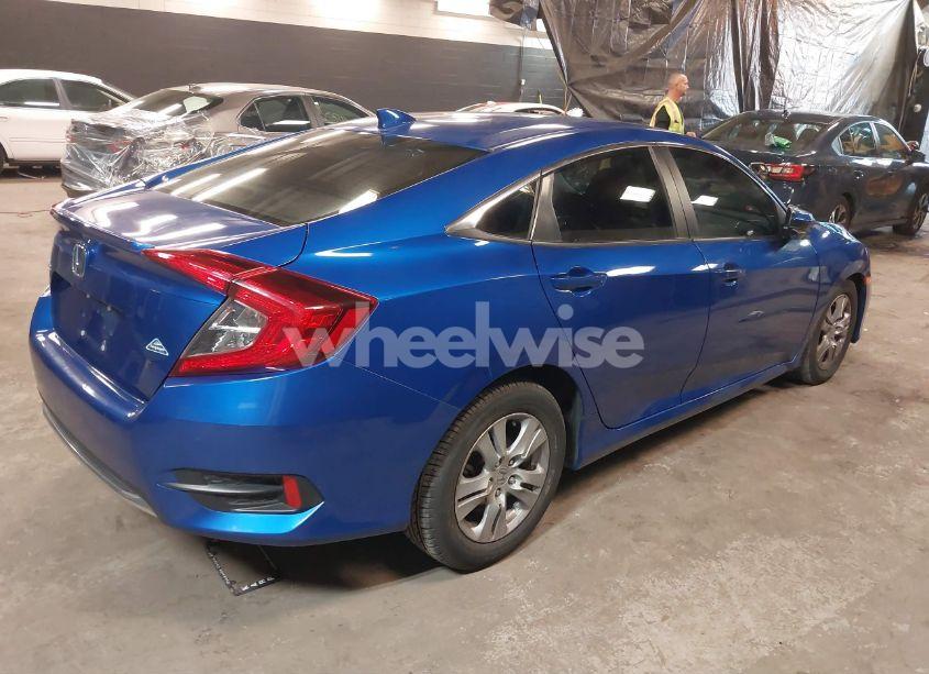 Photo 4 of 2019 Honda Civic EX (VIN 19XFC1F31KE202770)