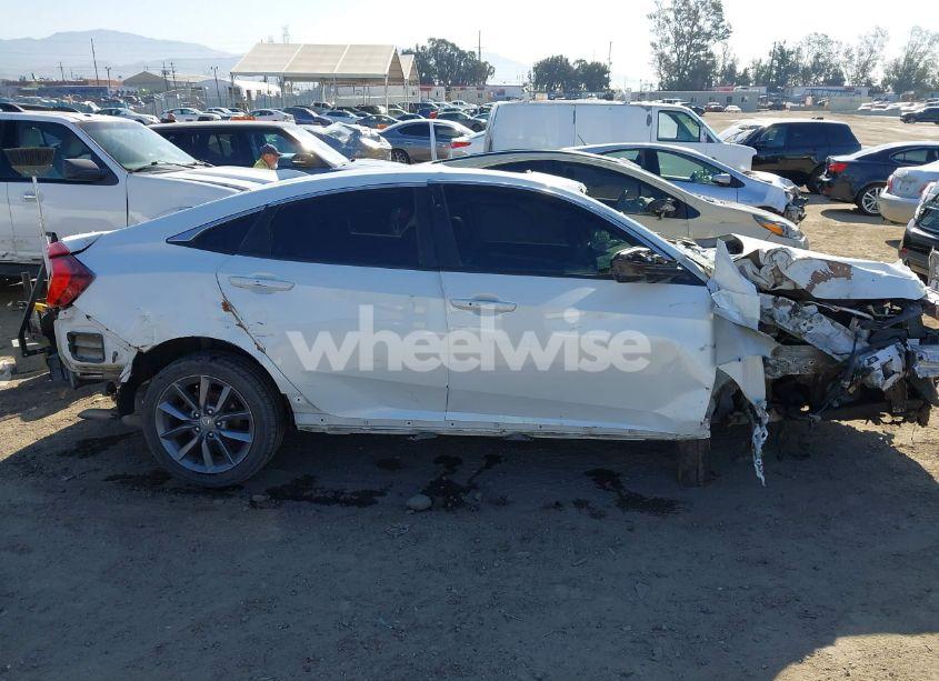 Photo 13 of 2019 Honda Civic EX (VIN 19XFC1F31KE206219)