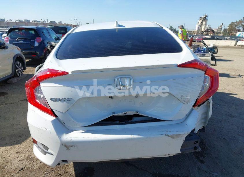 Photo 16 of 2019 Honda Civic EX (VIN 19XFC1F31KE206219)