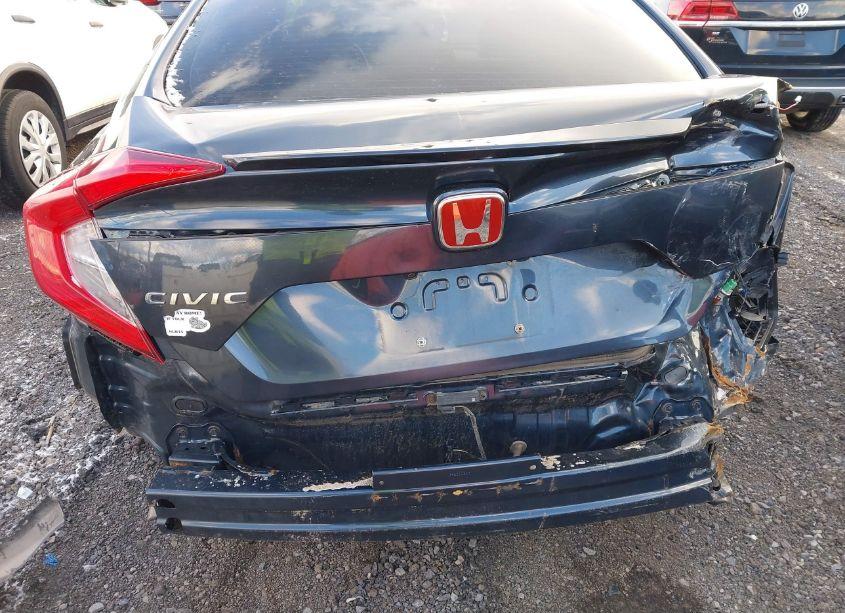 Photo 18 of 2019 Honda Civic EX (VIN 19XFC1F31KE214692)