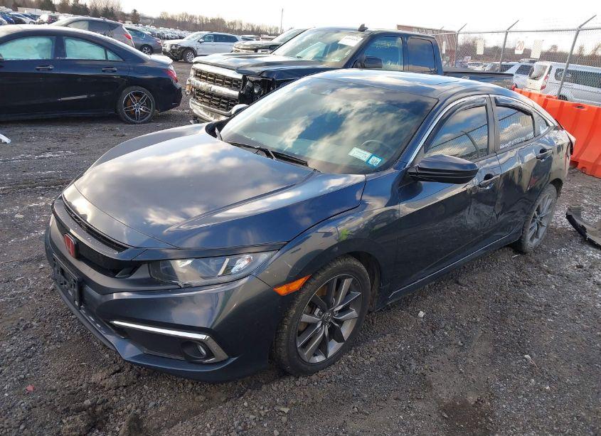 Photo 2 of 2019 Honda Civic EX (VIN 19XFC1F31KE214692)