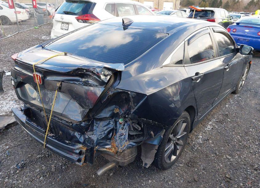 Photo 4 of 2019 Honda Civic EX (VIN 19XFC1F31KE214692)