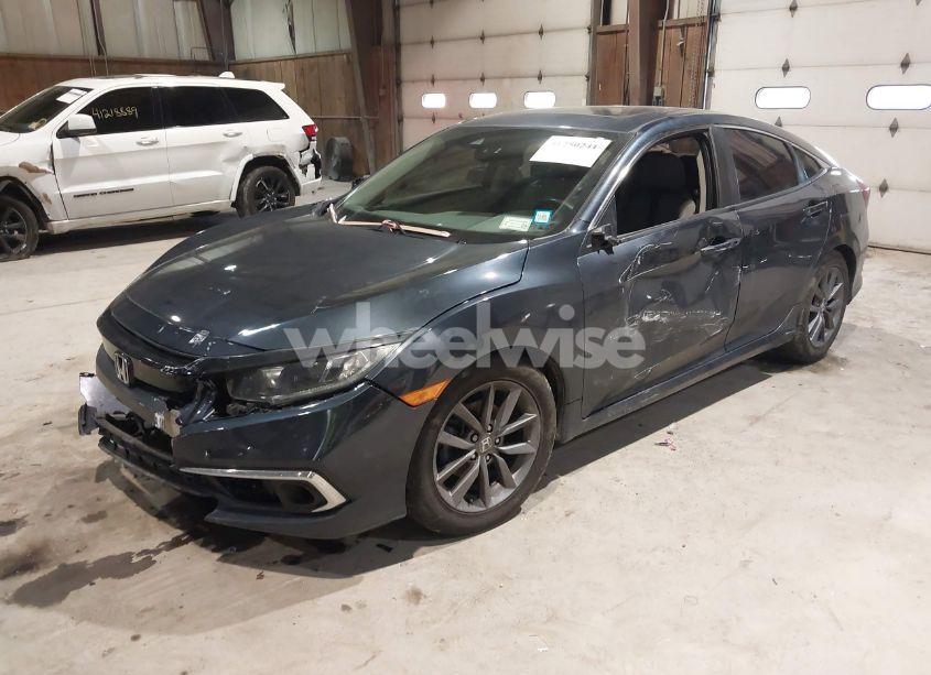 Photo 2 of 2019 Honda Civic EX (VIN 19XFC1F31KE217236)