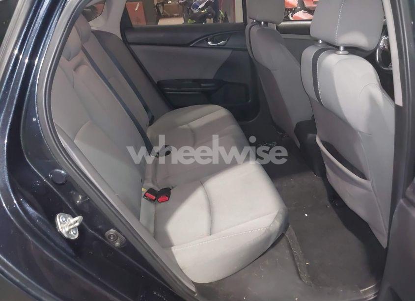 Photo 8 of 2019 Honda Civic EX (VIN 19XFC1F31KE217236)