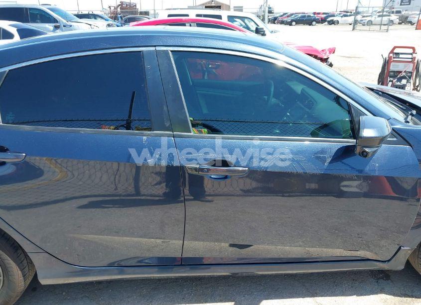 Photo 14 of 2021 Honda Civic EX (VIN 19XFC1F31ME006041)