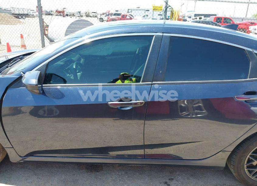 Photo 15 of 2021 Honda Civic EX (VIN 19XFC1F31ME006041)