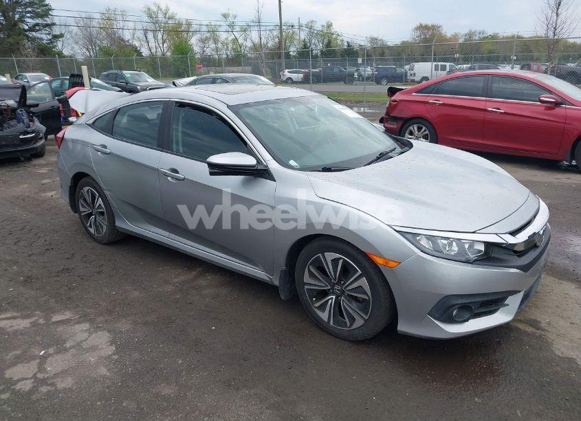 2016 Honda Civic EX-T (VIN 19XFC1F32GE008434) main photo