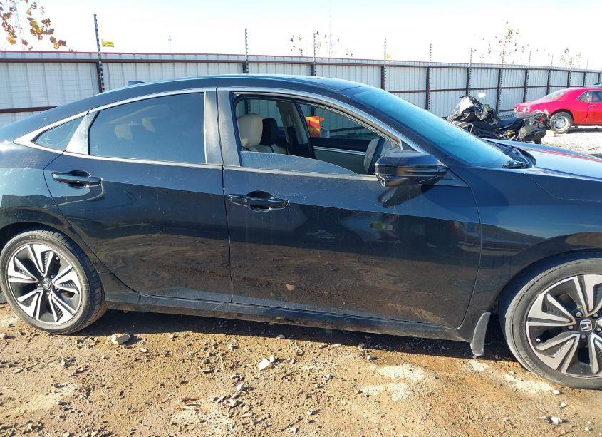 Photo 13 of 2016 Honda Civic EX-T (VIN 19XFC1F32GE012726)