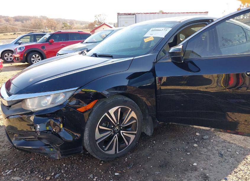 Photo 6 of 2016 Honda Civic EX-T (VIN 19XFC1F32GE012726)