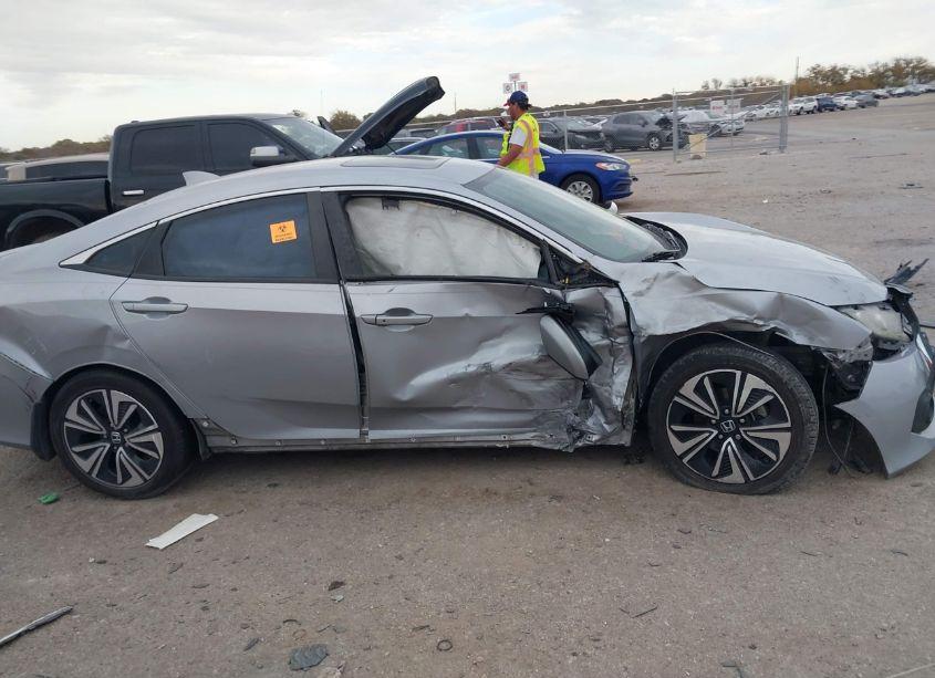 Photo 13 of 2016 Honda Civic EX-T (VIN 19XFC1F32GE013035)
