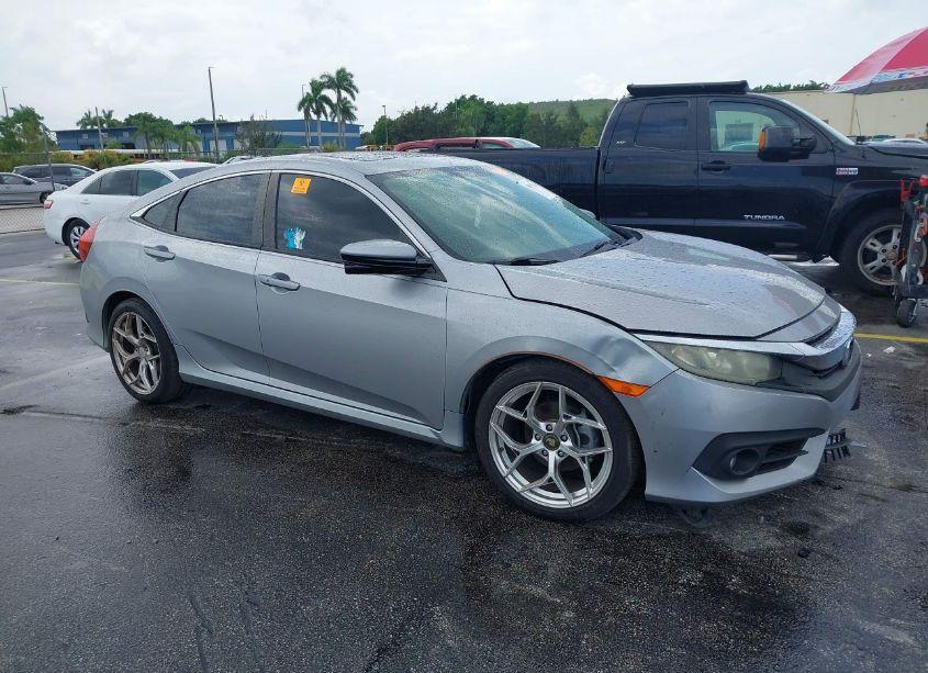 2016 Honda Civic EX-T (VIN 19XFC1F32GE014654) main photo