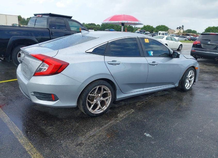 Photo 4 of 2016 Honda Civic EX-T (VIN 19XFC1F32GE014654)