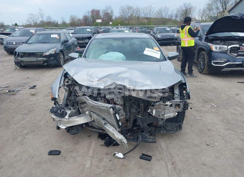 Photo 12 of 2016 Honda Civic EX-T (VIN 19XFC1F32GE018963)