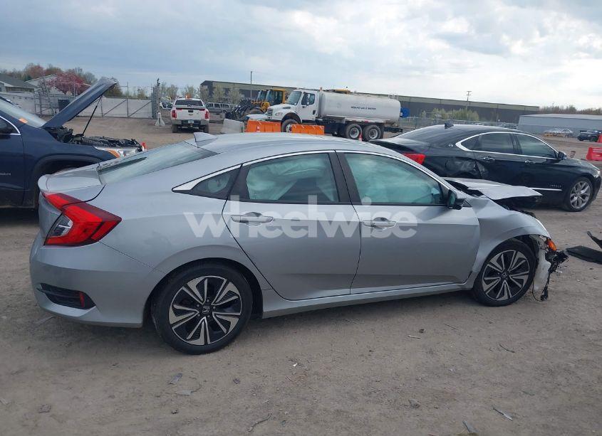 Photo 13 of 2016 Honda Civic EX-T (VIN 19XFC1F32GE018963)