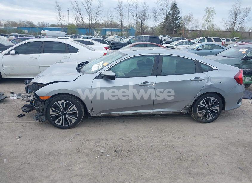 Photo 14 of 2016 Honda Civic EX-T (VIN 19XFC1F32GE018963)