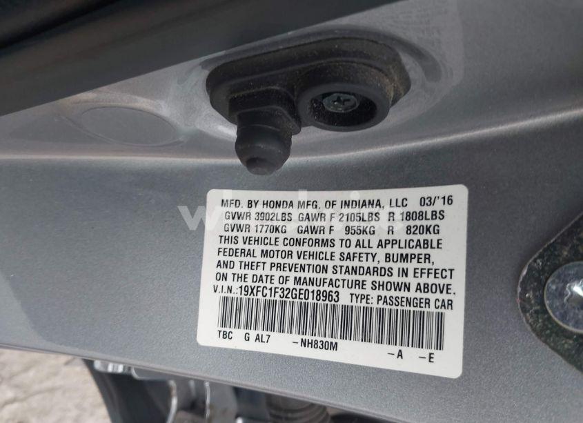 Photo 9 of 2016 Honda Civic EX-T (VIN 19XFC1F32GE018963)