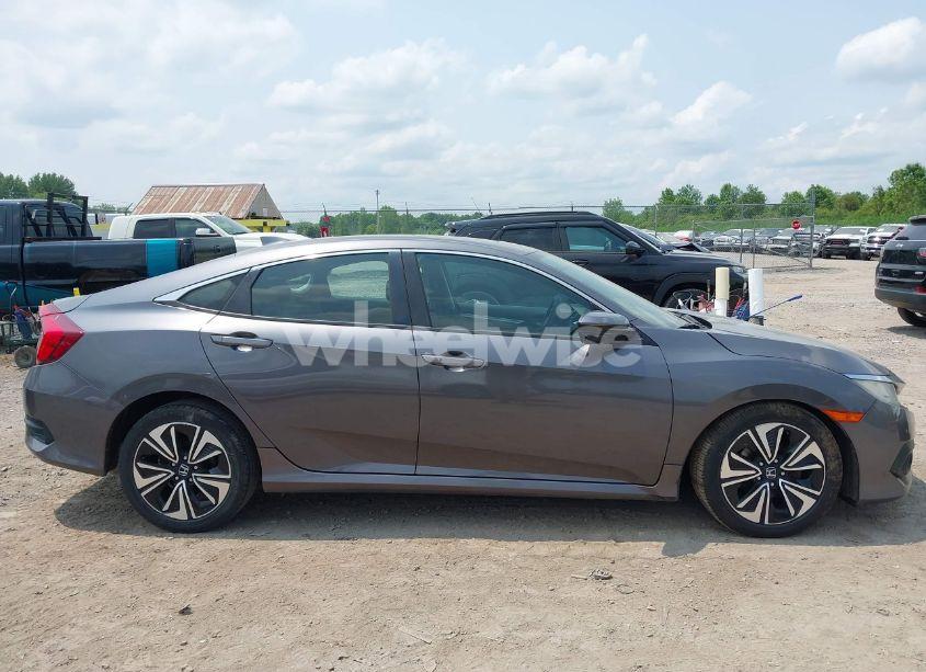 Photo 13 of 2016 Honda Civic EX-T (VIN 19XFC1F32GE208844)