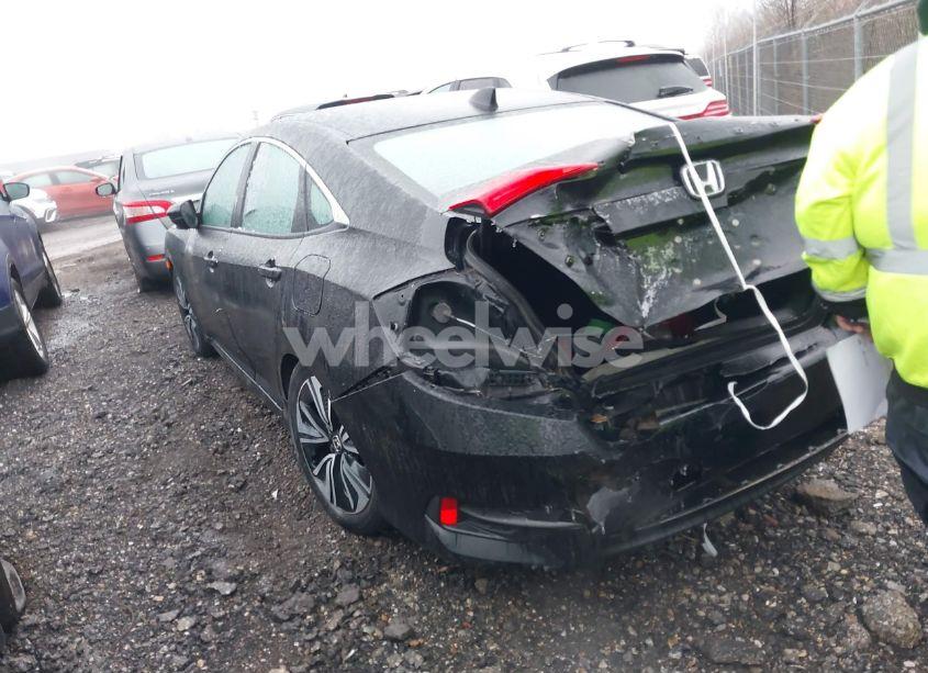Photo 3 of 2017 Honda Civic EX-T (VIN 19XFC1F32HE025395)