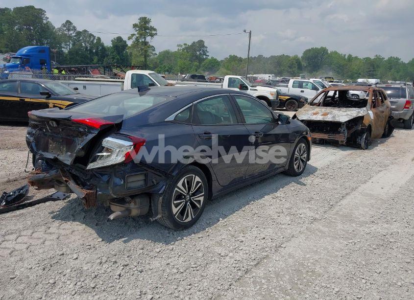 Photo 4 of 2017 Honda Civic EX-T (VIN 19XFC1F32HE208943)