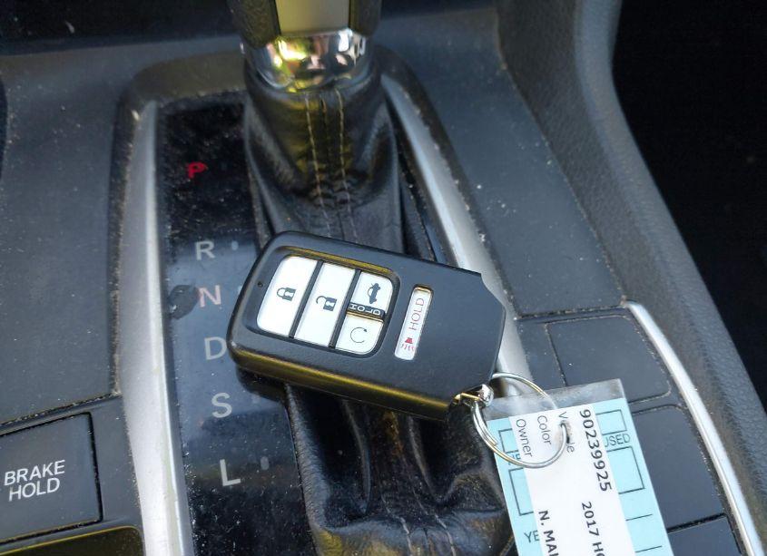 Photo 11 of 2017 Honda Civic EX-T (VIN 19XFC1F32HE211907)
