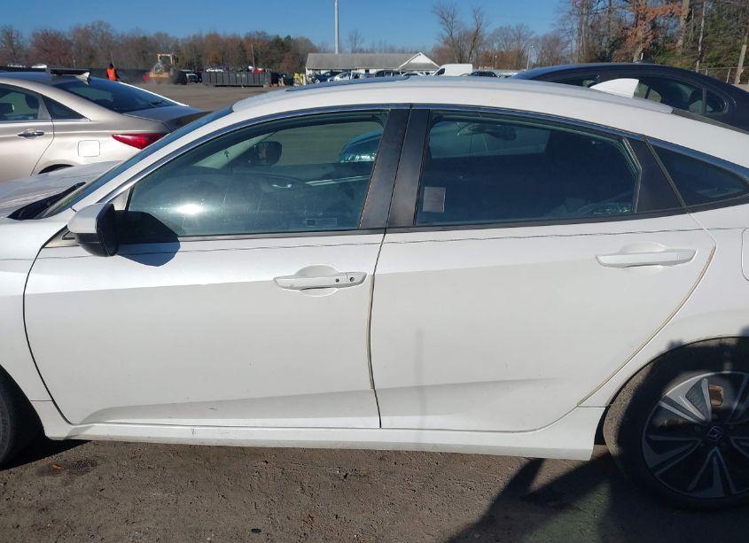 Photo 14 of 2017 Honda Civic EX-T (VIN 19XFC1F32HE211907)