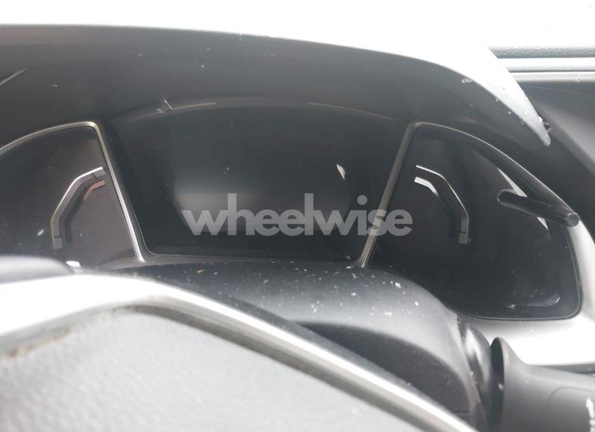 Photo 15 of 2019 Honda Civic EX (VIN 19XFC1F32KE002187)
