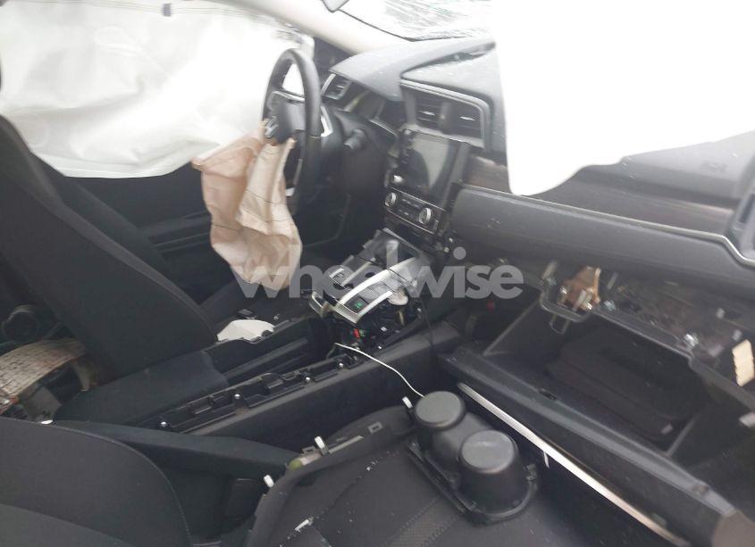 Photo 5 of 2019 Honda Civic EX (VIN 19XFC1F32KE002187)