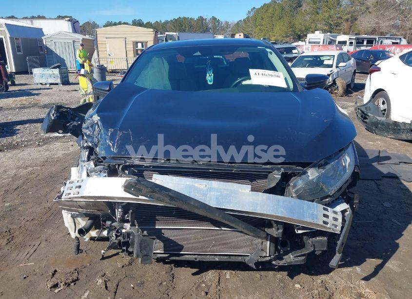 Photo 13 of 2019 Honda Civic EX (VIN 19XFC1F32KE003341)