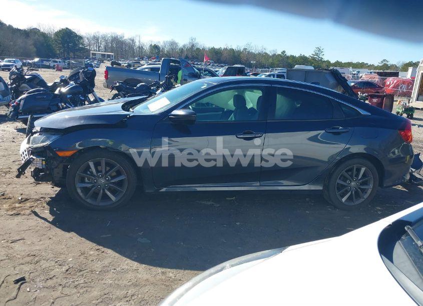 Photo 15 of 2019 Honda Civic EX (VIN 19XFC1F32KE003341)