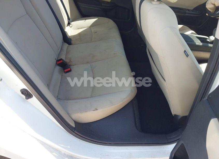 Photo 8 of 2019 Honda Civic EX (VIN 19XFC1F32KE005154)