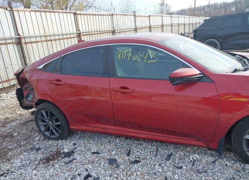 Photo 13 of 2019 Honda Civic EX (VIN 19XFC1F32KE005414)