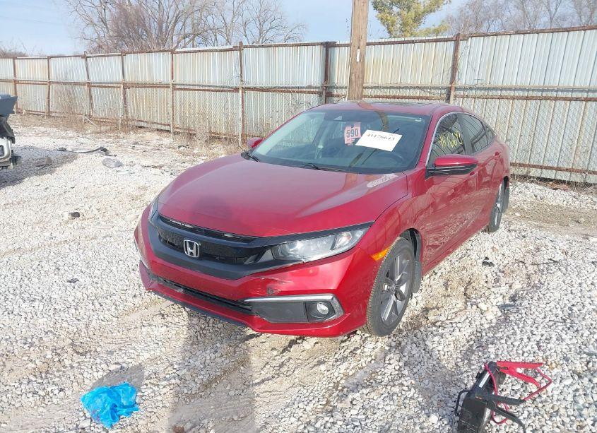 Photo 2 of 2019 Honda Civic EX (VIN 19XFC1F32KE005414)